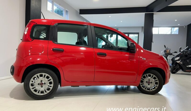 
								Fiat Panda Hybrid 1.0 69cv full									