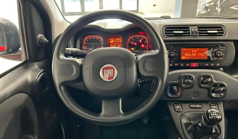 
								Fiat Panda Hybrid 1.0 69cv full									