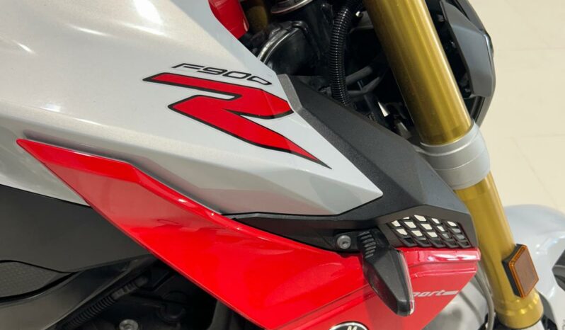 
								BMW F900R Sport full									
