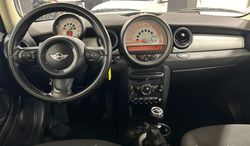 
								MINI Cooper 1.6 122cv full									