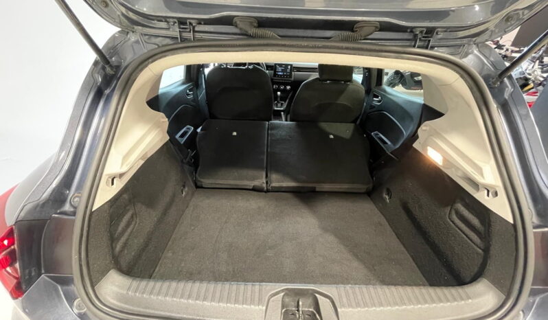 
								Renault Clio 1.6 E-Tech hybrid 140cv full									