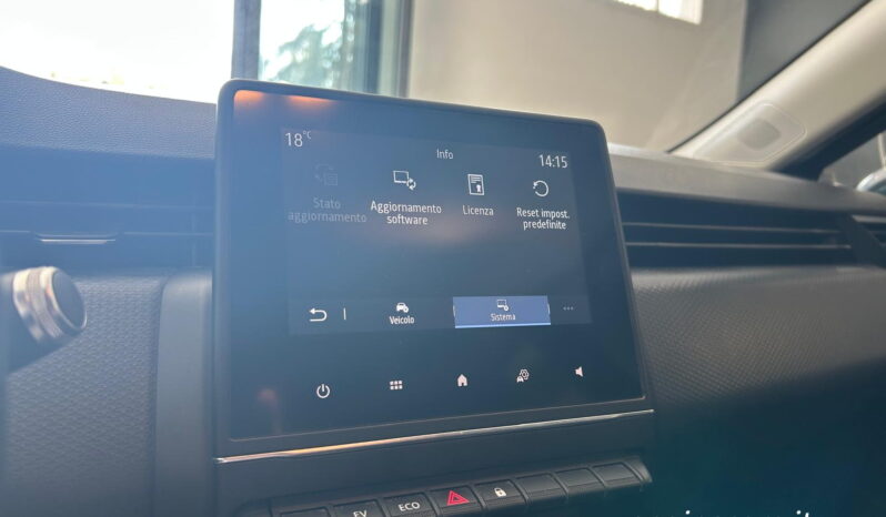 
								Renault Clio 1.6 E-Tech hybrid 140cv full									