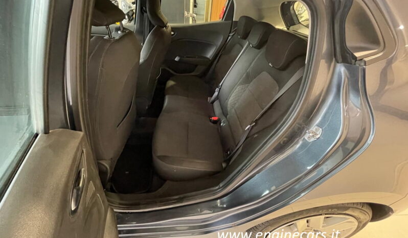 
								Renault Clio 1.6 E-Tech hybrid 140cv full									