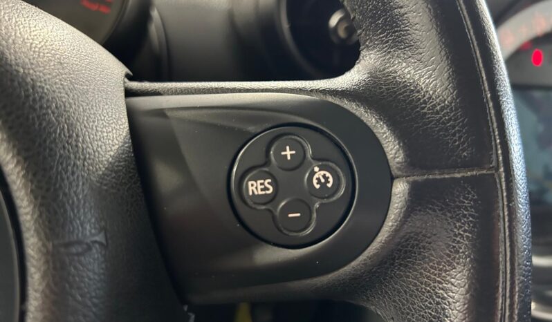 
								MINI Cooper SD Countryman full									