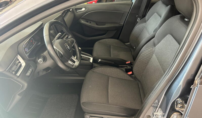 
								Renault Clio 1.6 E-Tech hybrid 140cv full									