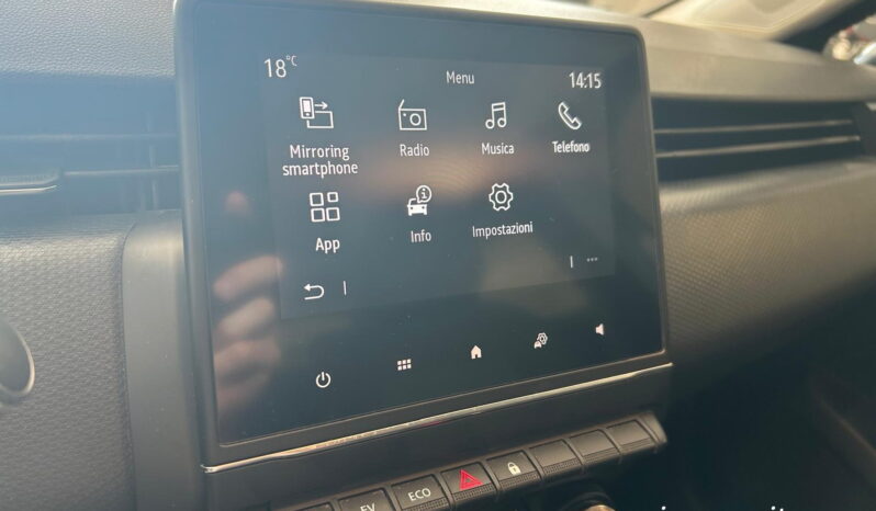 
								Renault Clio 1.6 E-Tech hybrid 140cv full									