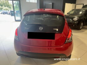 Lancia Ypsilon 1.0 firefly hybrid Silver s