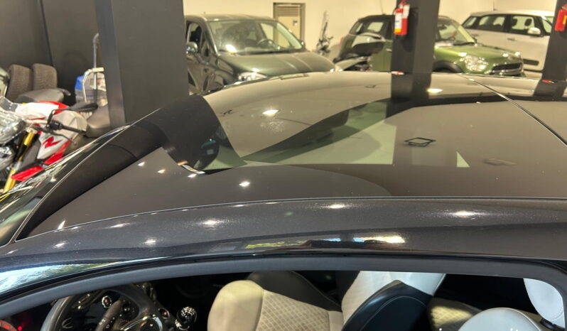 
								Fiat 500 Dolcevita Hybrid 1.0 70cv full									