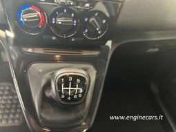 
										Lancia Ypsilon 1.0 firefly hybrid Silver s full									