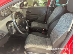 
										Lancia Ypsilon 1.0 firefly hybrid Silver s full									