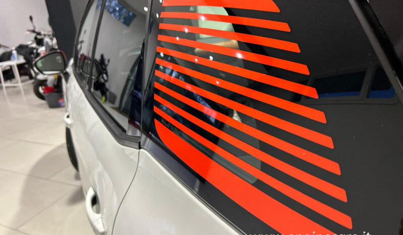 
								C3 Aircross 1.6 100cv bluehdi Shine full									